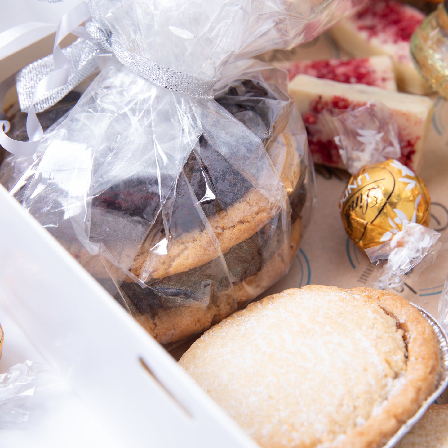 Festive Gift Box: Celebrate the season