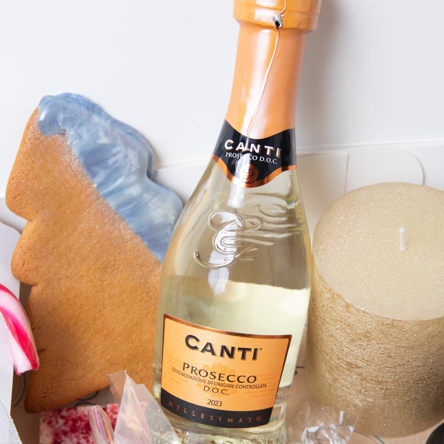 Festive Gift Box: Celebrate the season