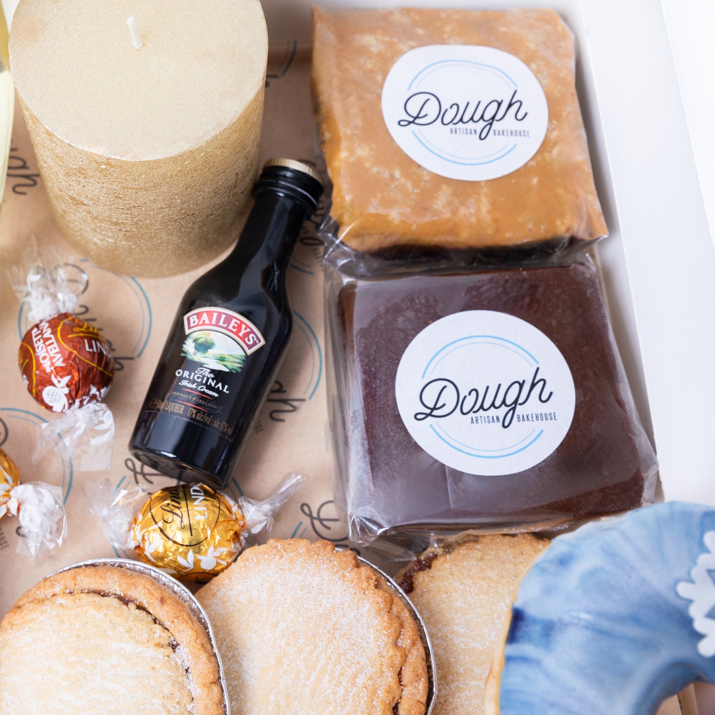 Festive Gift Box: Celebrate the season