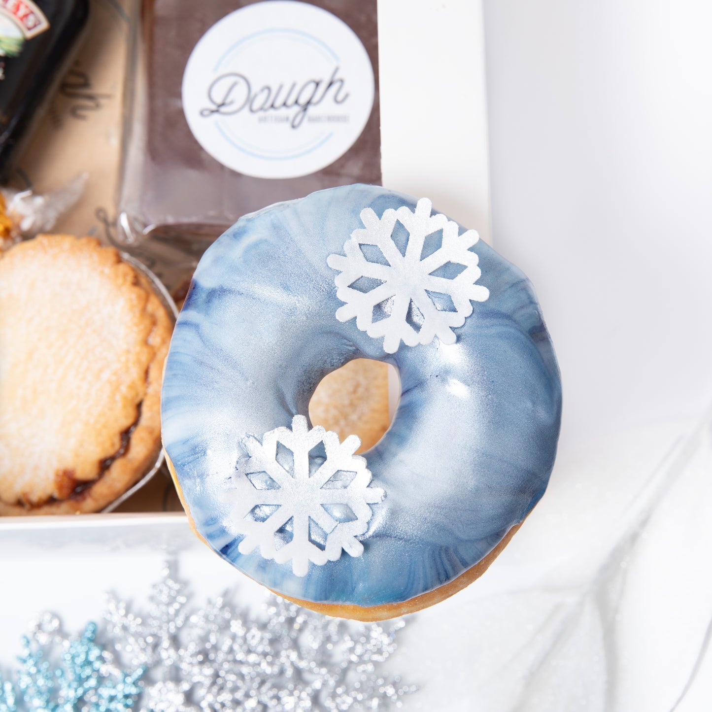 Festive Gift Box: Celebrate the season
